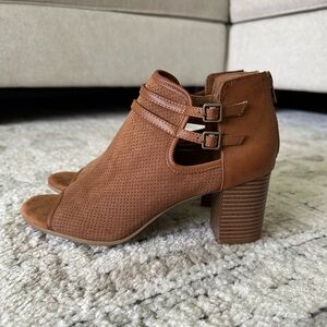 New York Transit Ankle boots/women’s booties/brown open toe